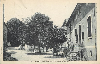 / CPA FRANCE 84 "Goult, la place de la mairie"