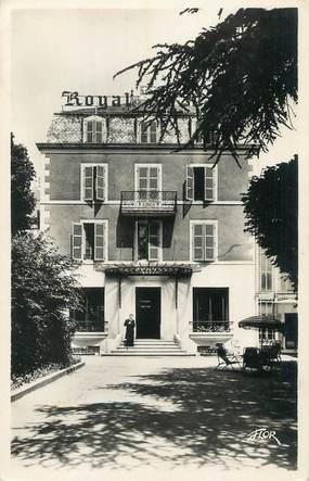 / CPSM FRANCE 63 "Royat, Royal Hôtel"