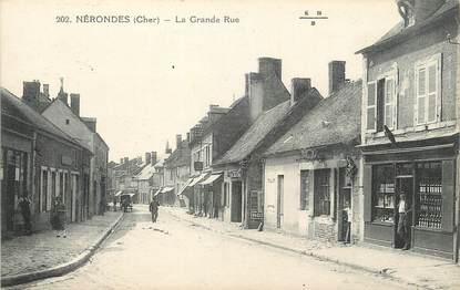 / CPA FRANCE 18 " Nérondes, la grande rue"