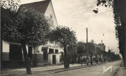 / CPSM FRANCE 77 "Chelles sur Marne, la poste et l'avenue de la résistance"