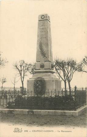 / CPA FRANCE 77 "Château Landon, le monument"