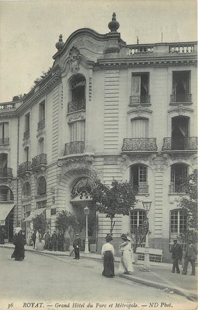 / CPA FRANCE 63 "Royat, grand hôtel du parc et métréopole"