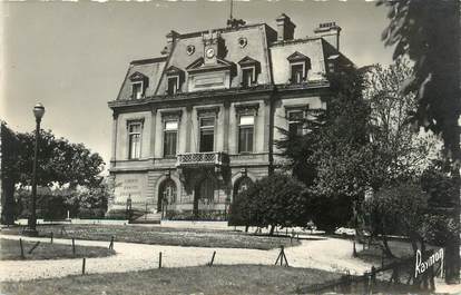 / CPSM FRANCE 94 "Nogent sur Marne, la mairie"