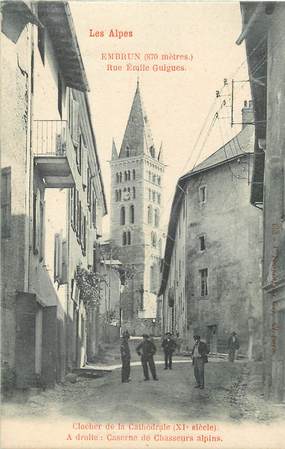 / CPA FRANCE 05 "Embrun, rue Emile Guigues"