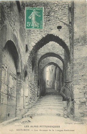 / CPA FRANCE 04 "Sisteron, les arceaux de la Longue Andronne"