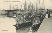 14 Calvado / CPA FRANCE 14 "Deauville, torpilleurs au port"