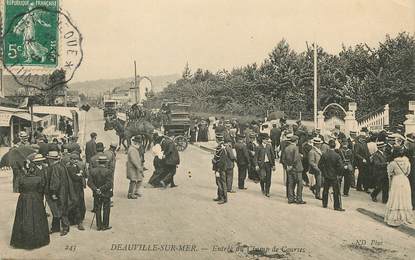 / CPA FRANCE 14 "Deauville sur Mer, entrée du champ de courses"