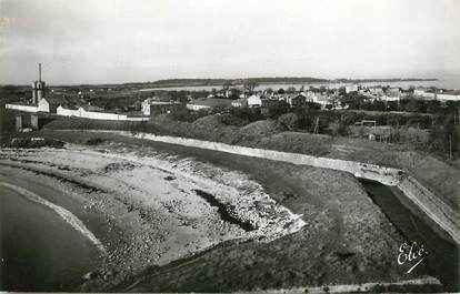 / CPSM FRANCE 17 "Ile d'Aix, générale de l'ile"