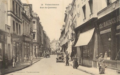 / CPA FRANCE 59 "Valenciennes, rue du Quesnoy"