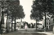 59 Nord / CPSM FRANCE 59 "Roubaix, entrée du boulevard de Paris et le monument du souvenir"