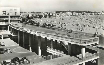 / CPSM FRANCE 17 "Royan, le portique"