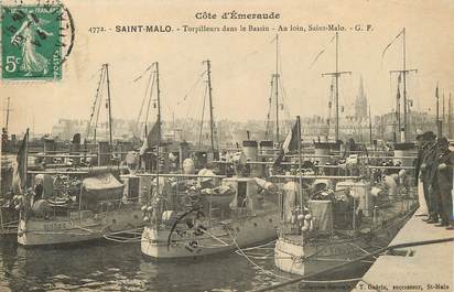  / CPA FRANCE 35 "Saint Malo, torpilleurs dans le bassin" / BATEAU