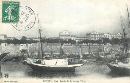 CPA FRANCE 17 "Royan, le port, Façade du bld thiers"