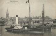 35 Ille Et Vilaine  / CPA FRANCE 35 "Saint Malo, port et grande porte" / BATEAU