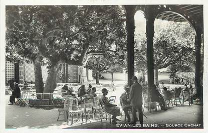  / CPSM FRANCE 74 "Evian les Bains, source cachat"