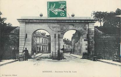  / CPA FRANCE 02 "Soissons, ancienne porte de Laon"