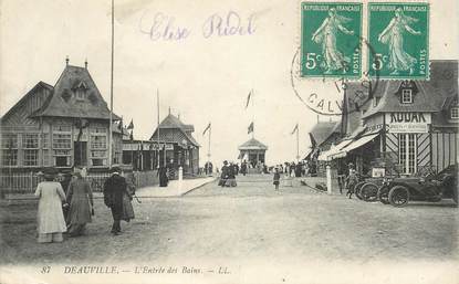 CPA FRANCE 14 "Deauville, l'entrée des bains"