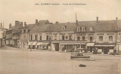 / CPA FRANCE 72 "Ecommoy, place de la république "