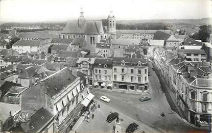 / CPSM FRANCE 72 "La Flèche, place Henri IV"