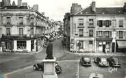 72 Sarthe / CPSM FRANCE 72 "La Flèche, place Henri IV et grande rue"