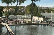 72 Sarthe / CPSM FRANCE 72 "Château du Loir, piscine des cheminots, la piscine et les jeux"