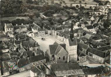 / CPSM FRANCE 72 "Dollon, vue aérienne, l'église et la place"