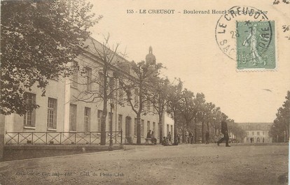 / CPA FRANCE 71 "Le Creusot, Bld Henri Paul Schneider"