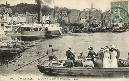CPA FRANCE 14 "Trouville sur Mer, le Port et le Bac de Deauville"