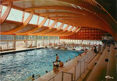 / CPSM FRANCE 71 "Le Creusot, la piscine du parc"