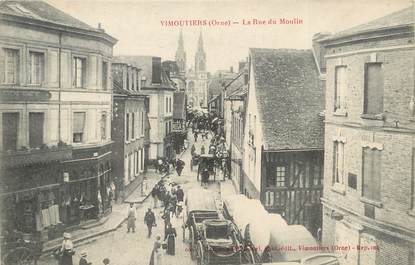 / CPA FRANCE 61 "Vimoutiers, la rue du moulin"