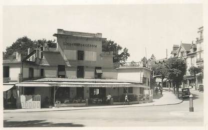 / CPSM FRANCE 61 "Bagnoles de l'Orne, l'hôtel de la Terrasse, place de la République"