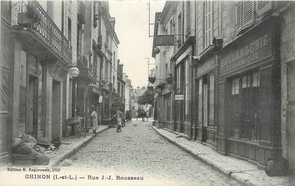 CPA FRANCE 37 "Chinon, rue J J Rousseau"