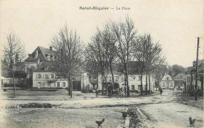  / CPA FRANCE 80 "Saint Riquier, la place"