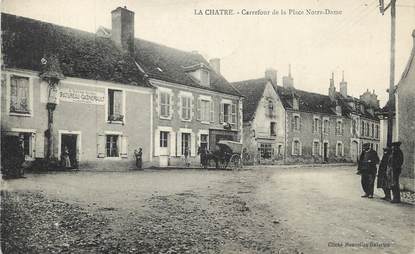  / CPA FRANCE 36 "La Chatre, carrefour de la place Notre Dame"