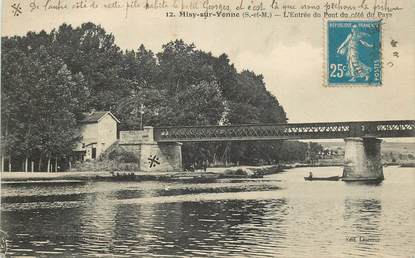 CPA FRANCE 89 "Misy sur Yonne, l'entrée du pont du côté du Pays"