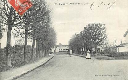 CPA FRANCE 89 " Cusy, avenue de la gare"