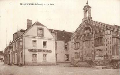 CPA FRANCE 89 " Champignelles, la halle"