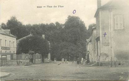 CPA FRANCE 89 " Cézy, Place des Fêtes"