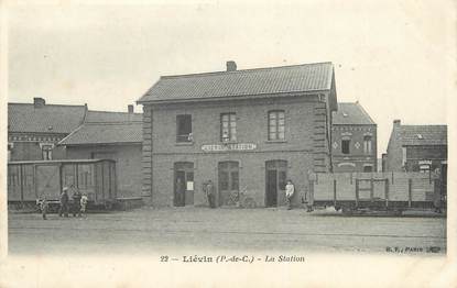 / CPA FRANCE 62 "Lievin, la station" / GARE