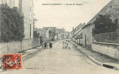 CPA FRANCE 89 " Saint Clément, la rte de Saligny"