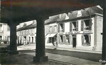 CPSM FRANCE 89 "Charny, place de l'Hotel de ville"