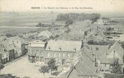 / CPA FRANCE 62 "Carvin, le marché aux chevaux et la rue du cimetière"