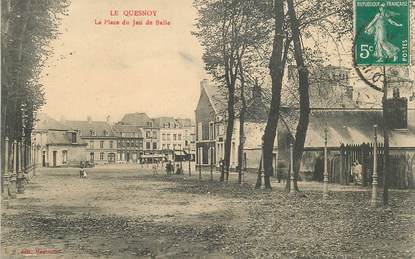 CPA FRANCE 59  "le Quesnoy, la Place du Jeu de Balle"