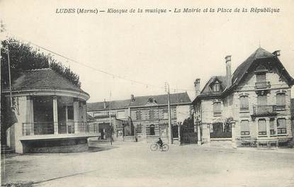 / CPA FRANCE 51 "Ludes, kiosque de la musique, la mairie et la place de la république"