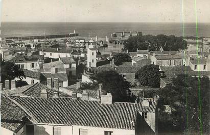 / CPSM FRANCE 85 "Ile d'Yeu, vue aérienne du port Joinville"