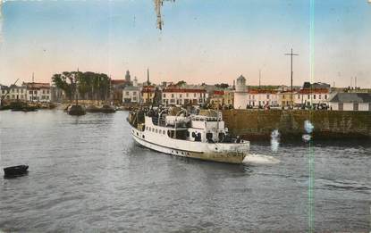 / CPSM FRANCE 85 "Ile d'Yeu, l'insula Oya entrant dans le port"