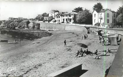 / CPSM FRANCE 85 "Saint Gilles Croix de Vie, plage de la pelle à Porteau"