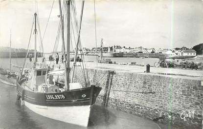 / CPSM FRANCE 85 "Saint Gilles Croix de Vie, le port" / BATEAU