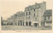 50 Manche CPA FRANCE 50 "Carentan, place de la République et les Porches"