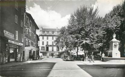 / CPSM FRANCE 04 "Barcelonette, place Manuel"